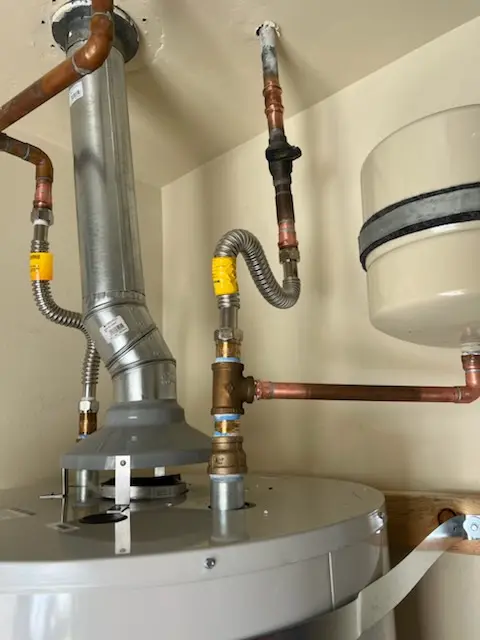 Water heater installation and plumbing repair in El Centro Beach